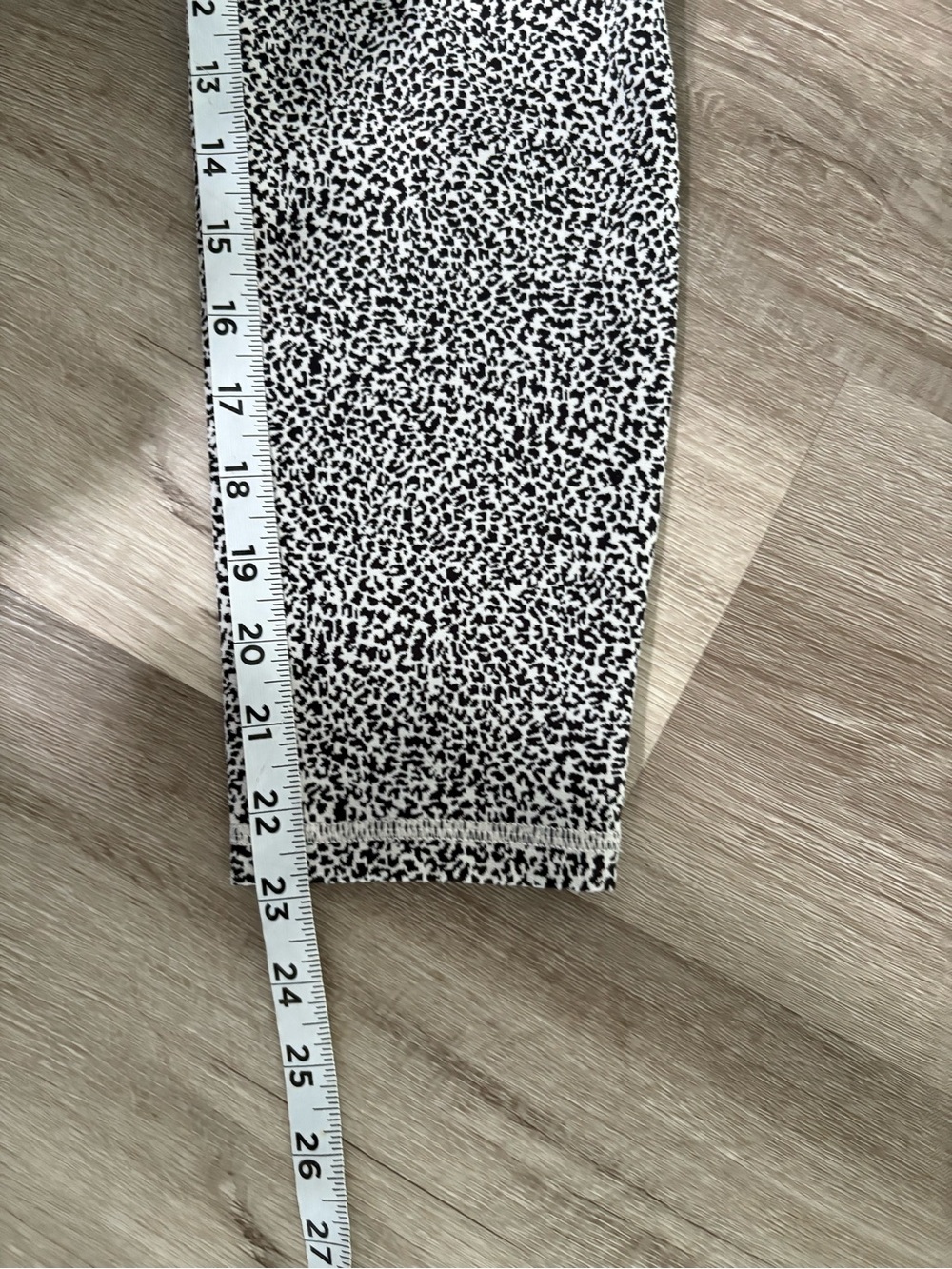 Athleta High-Waist Black & White Printed Leggings - Picture 8 of 9